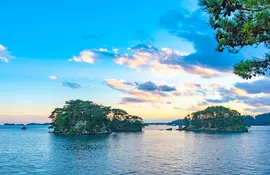 La baie de Matsushima au crépuscule, l'une des 3 plus belles vues du Japon