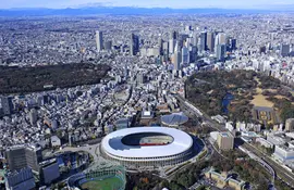 Le stade national du Japon et le quartier célèbre de Shinjuku, à Tokyo