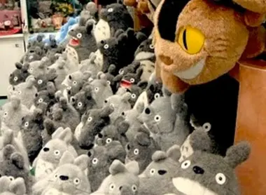 Imposible no derretirse por los peluches del Studio Ghibli en el Hakuhinkan Toy Park.