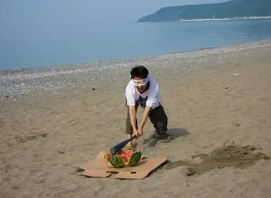 Suika Wari