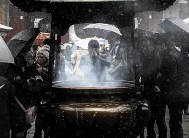 Incense smoke in the Buddhist temple would have beneficial properties.