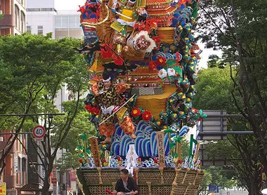 Hakata Gion del Yamakasa Yamakasa Festival di Fukuoka può raggiungere i 10 metri di altezza.
