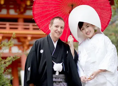 Foto de matrimonio al estilo japonés.