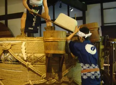 Fabrication traditionelle de saké