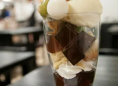 Un dessert "parfait" au sucre noir, Kuromitsu.