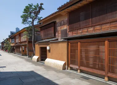 ochiya-nishi-chaya