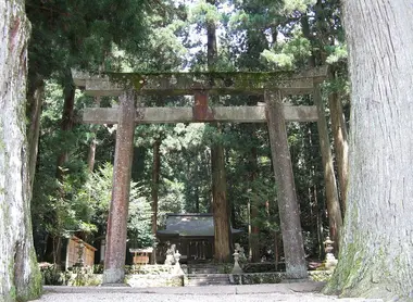 Murouji-ryuketsu-jinja