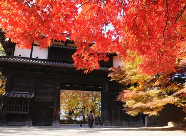 Entrée d'un temple à Aomori